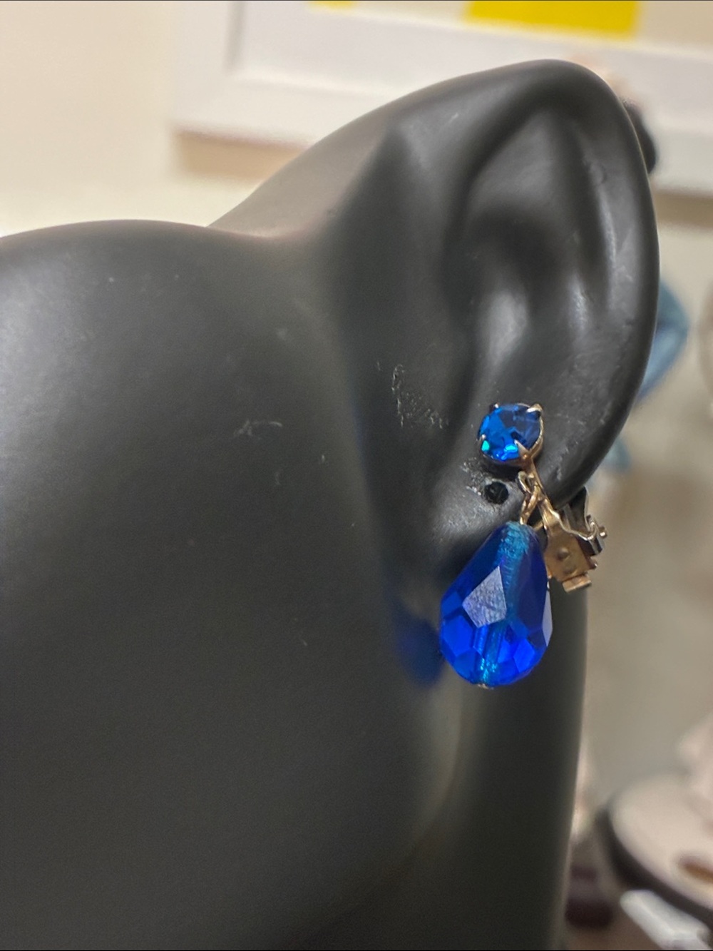 Vintage 1960s Mid-Century Modern Blue Aurora Borealis Drop Clip-On Earrings